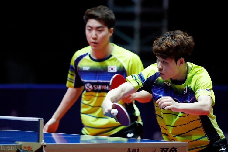 在与深圳新 在与深圳新